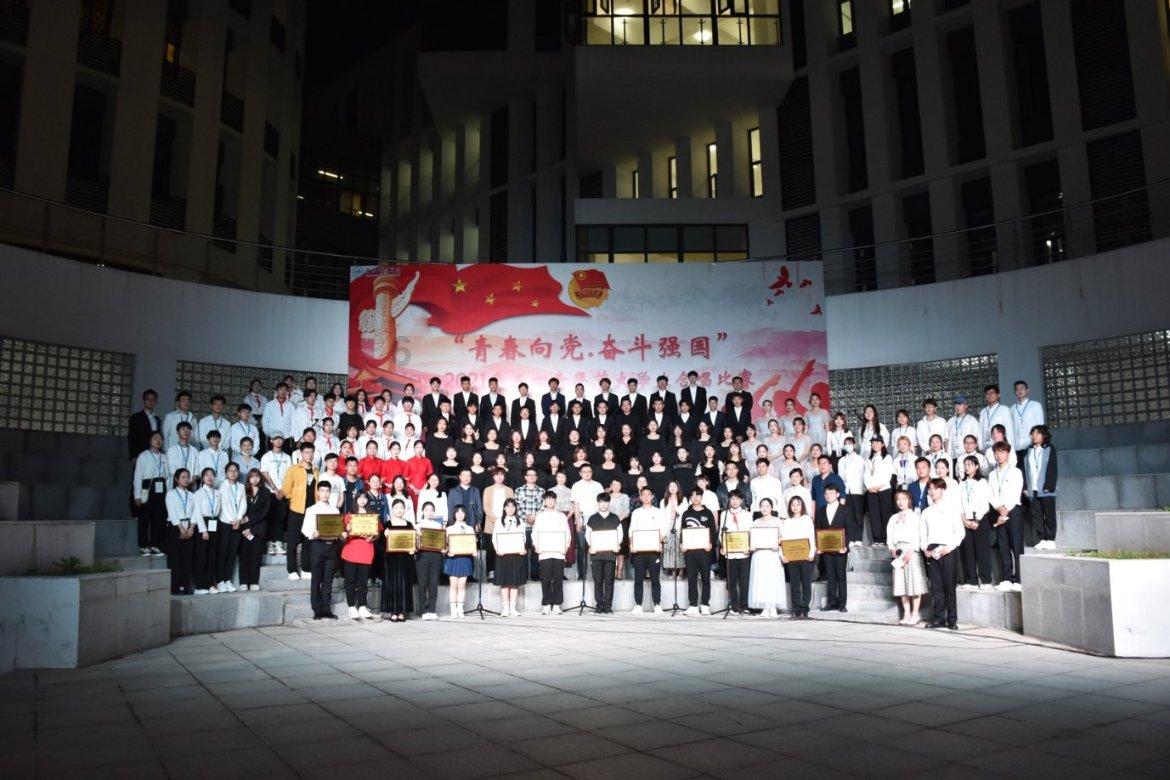 邻居小孩4岁，到吃饭的时候总要来我家，所以经常要来我家吃饭，很烦人，怎么办？游戏画面